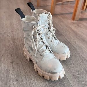 Fashion boots with thick bottom (3~4cm)